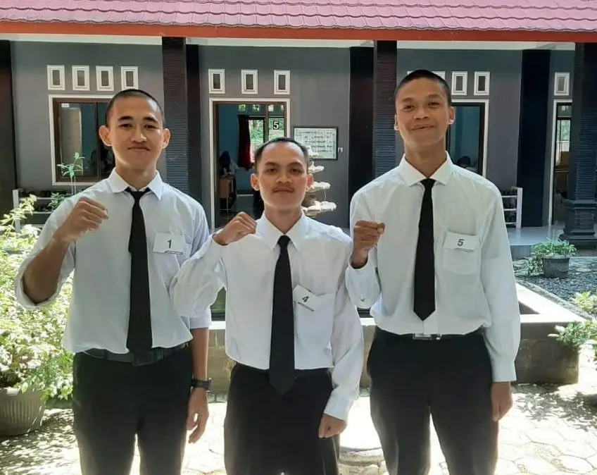 Tiga Siswa LPK Yasui Abadi Resmi Lolos Job Konstruksi ke Jepang Tiga Siswa LPK Yasui Abadi Resmi Lolos Job Konstruksi ke Jepang